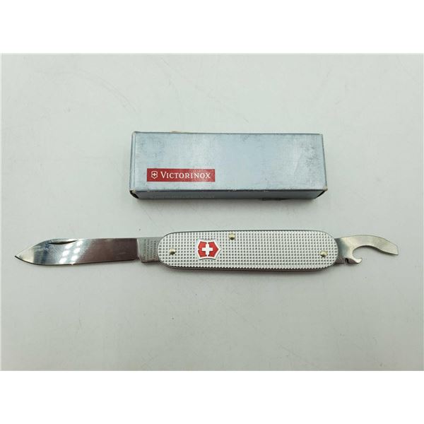 Victorinox-Bantam with Ribbed Sil