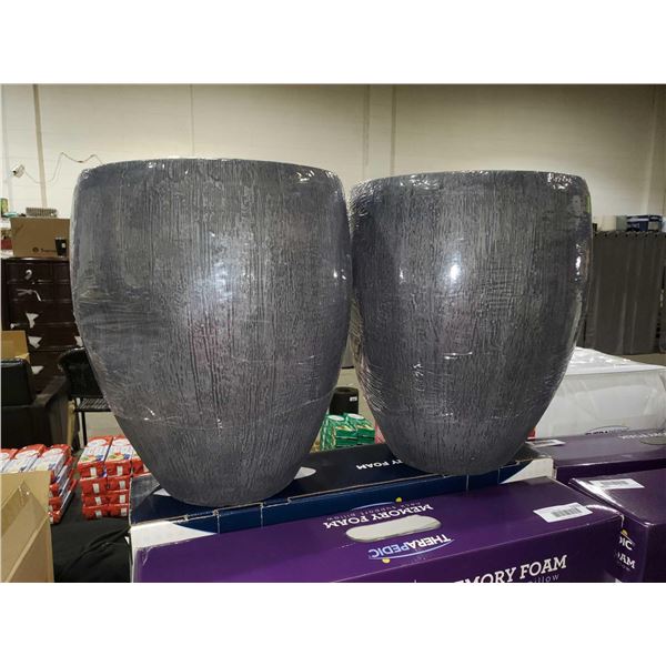 *NEW* Lot of 2 Southern Patio Large Resin Planters 16Tx11W