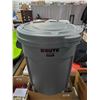 Image 2 : *NEW* Rubbermaid 32 Gallon Brute Garbage Bin with Lid