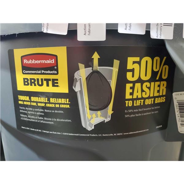 *NEW* Rubbermaid 32 Gallon Brute Garbage Bin with Lid