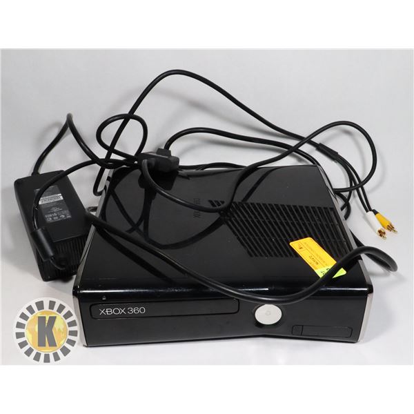 XBOX 360 IN WORKING CONDITION