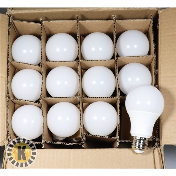 BOX OF LED LIGHT BULBS 800 LUMENS