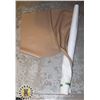 Image 1 : 3.5 YARDS OF FURNITURE MAKING FABRIC