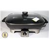 Image 1 : OSTER ELECTRIC FRYING PAN