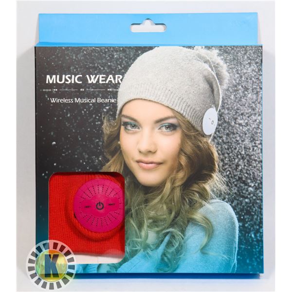 NEW BLUETOOTH WIRELESS MUSICAL BEANIE (RED/PINK)