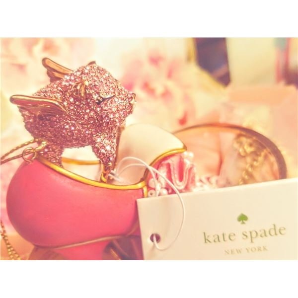 FLYING PIG SWAROVSKI CRYSTAL RING