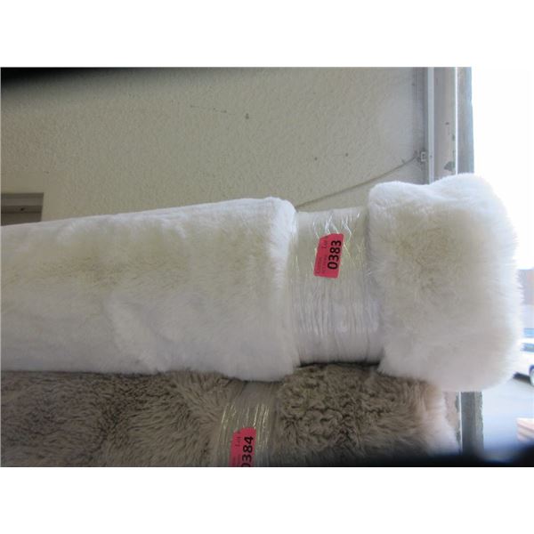 5' x 6' White Fun Fur Area Carpet