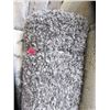 Image 1 : 5' x 7' Grey Medium Shag Area Carpet