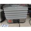 Image 2 : B+D Slow Cooker & Hamilton Beach Dehydrator & Electric Kettle