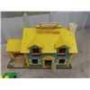 Image 2 : Fisher Price Play Family House w/ Accessories