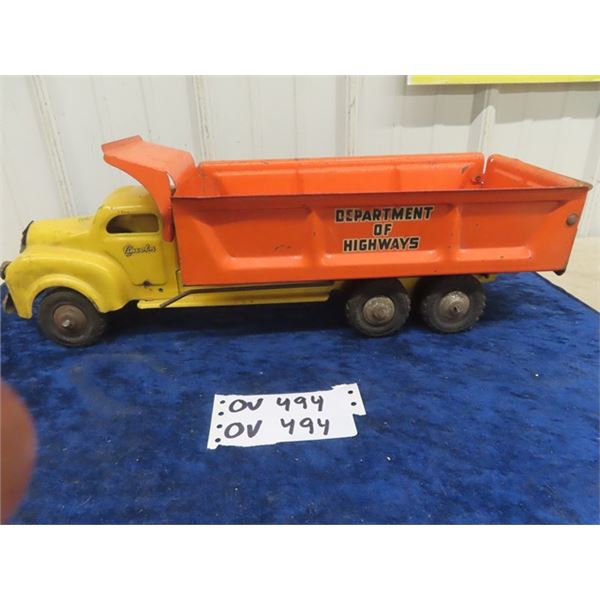 Lincoln Pressed Metal Dump Truck - 1940's Dept. of HWYs 20" Long