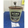 Image 1 : ACME Metal Ice Cream Maker 9" x 8.5"