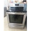 Image 1 : Frigidaire Convectional Gallary Stove