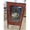 Image 1 : China Cabinet w/ 2 Glass Shelves and Light