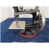 Image 2 : Vintage Singer Childs Crank Sewing Machine