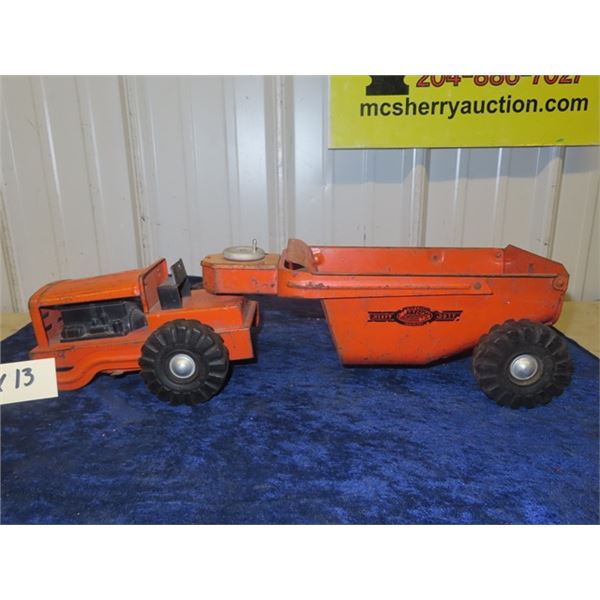 Wyandotte Pressed Metal Buggy Scraper 19" L x 5" H x 6" W