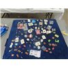 Image 1 : Approximately 100 Various Pins & Buttons