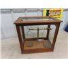 Image 5 : Pharmacy Scale with Glass Case & Weights in Nice Condition