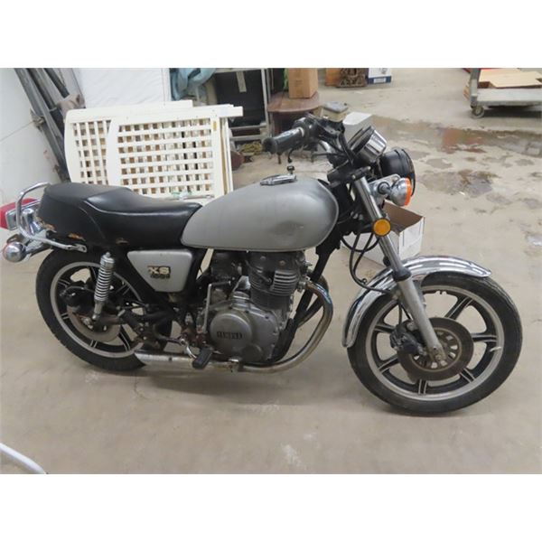 1981 Yamaha 400 XS - NOT Running, Needs Rings Have TOD