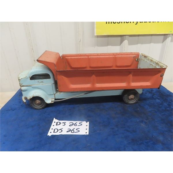 Lincoln Pressed Metal Gravel Truck 19" Long