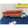 Image 4 : Lincoln Pressed Metal Gravel Truck 19" Long