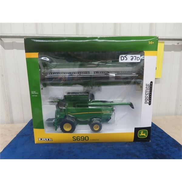 Ertl 1/32 Scale Die Cast John Deere S690 Combine Prestige Collection with Box