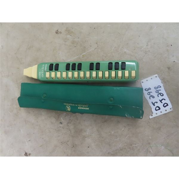 Hohner Melodica-Soprano Made in Germany with Case