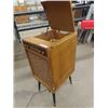 Image 3 : Vintage Fleetwood Cabinet Stereo Record Player