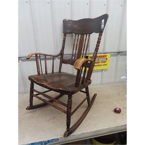 Double Pressed Back Rocking Chair