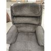 Image 3 : Upholstered Lazy Boy Recliner