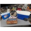 Image 1 : Picnic Basket & 2 Coolers