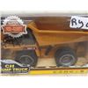 Image 2 : New in Box Hulna Die Cast  1/18 Scale Remote  Control Dump Truck