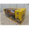 Image 4 : New in Box Hulna Die Cast  1/18 Scale Remote  Control Dump Truck