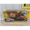 Image 1 : New in Box Hulna Die Cast 1/14 Scale Remote  Control Grab Loader Excavater