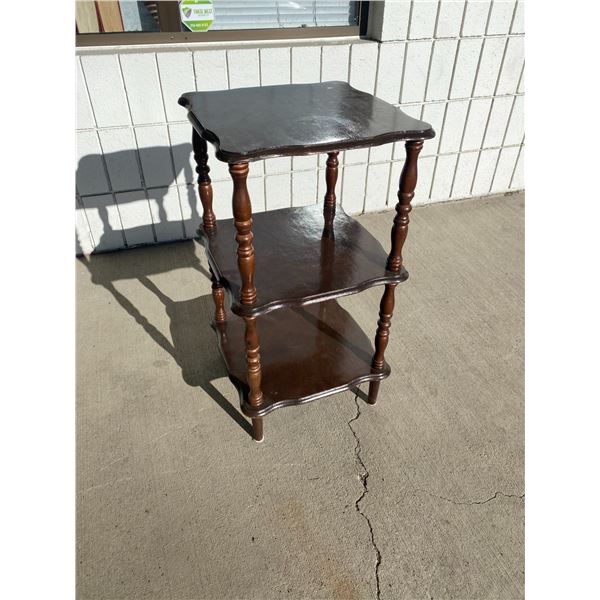 Accent table