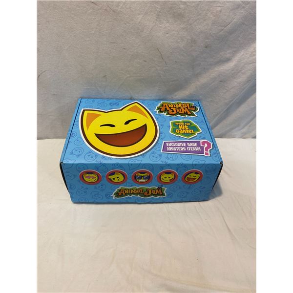 Animal jam box set