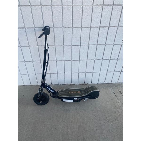 Razor scooter