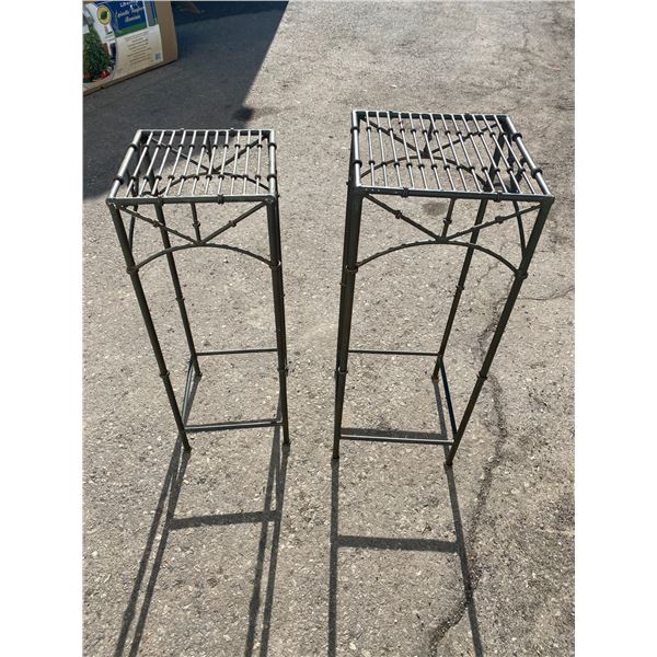 Plant stand