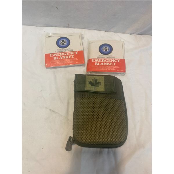 Emergency blankets and case