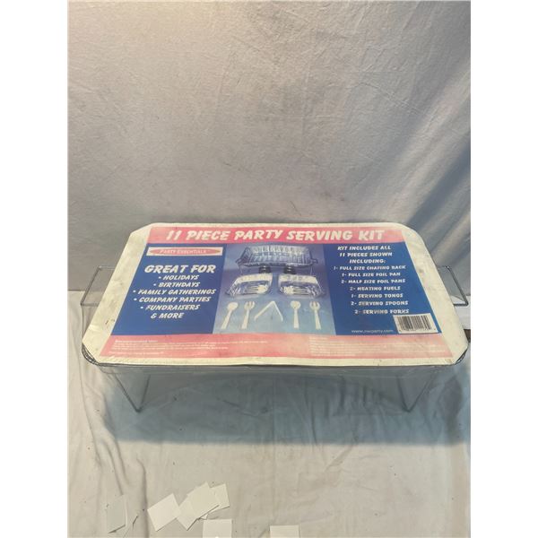11 piece party serving kit