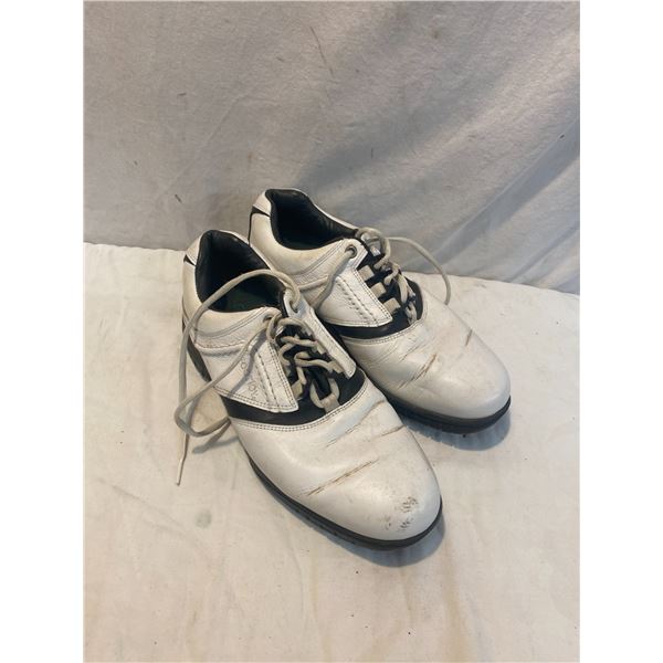 Footjoysize 8.5 shoes