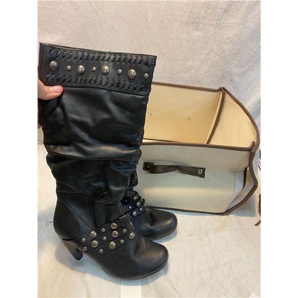 Storage bin and size 7 boots