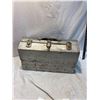 Image 2 : Tool box