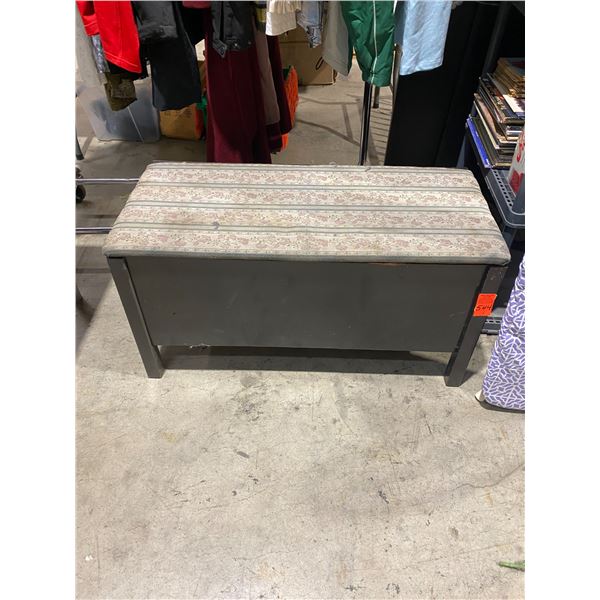 Storage bench