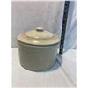 Image 1 : Lidded crock