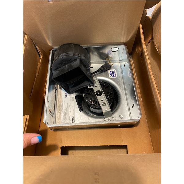 Ceiling or wall mounted fan