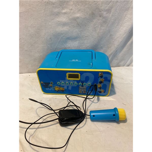 Portable kids radio and CD player