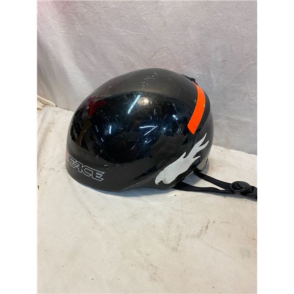 Helmet size not shown