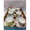 Image 1 : Tea cups and saucers