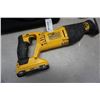 Image 2 : DEWALT CORDLESS RECIPROCATING SAW AND IMPACT GUN WITH 2 BATTERIES AND CHARGER - TESTED WORKING